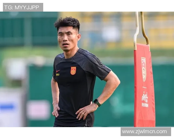 中国足球队备战亚洲杯 新帅上任带来新气象 球员状态回升信心满满